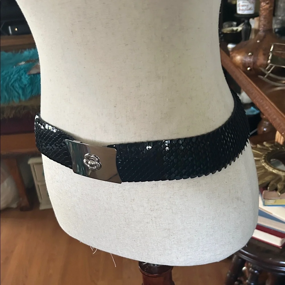 Vintage Black Metal Fish Scales Stretch Belt with Silver Buckle